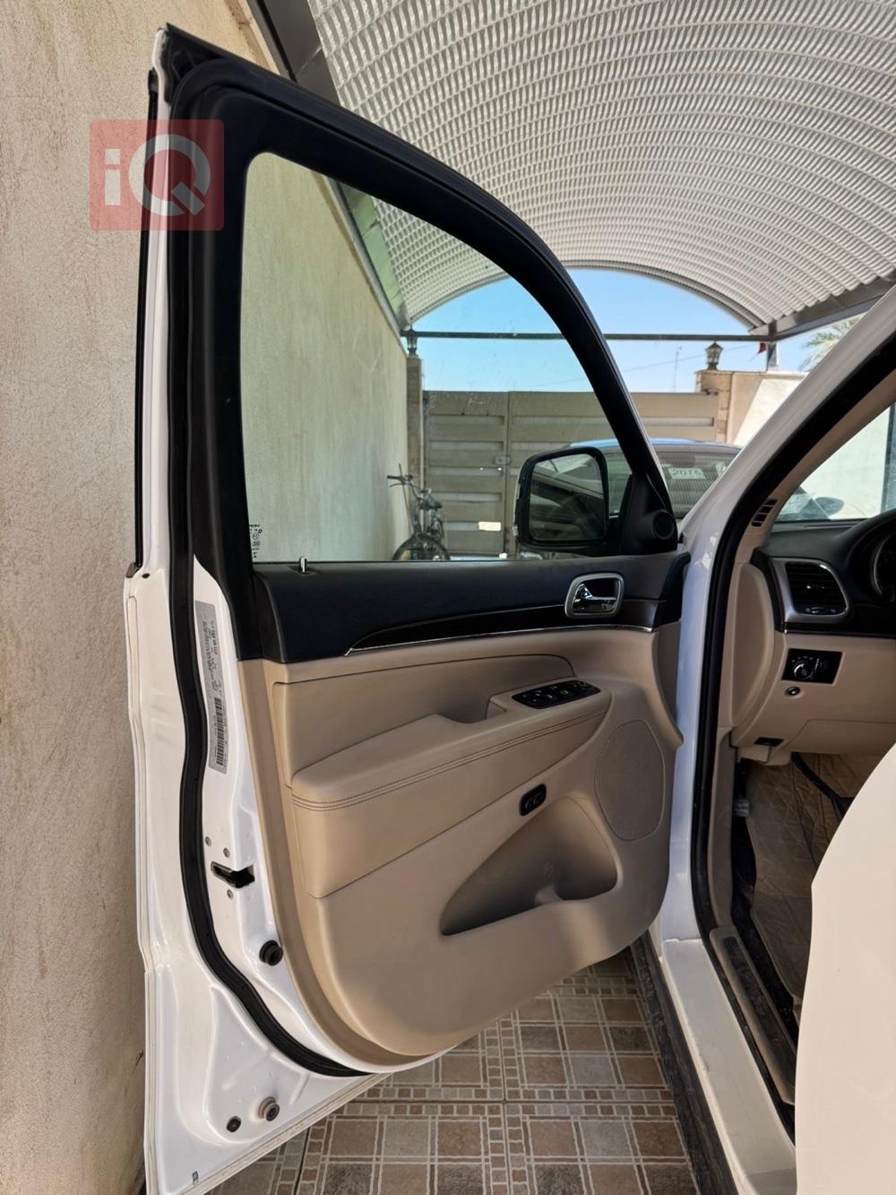 جيب جراند شيروكي